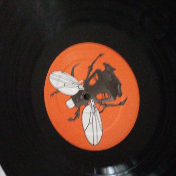 DJ QBERT SUPERSEAL IN THE FOURTH DIMENSION,  GLOW IN THE DARK & BLACK VINYL. - Picture 8 of 8